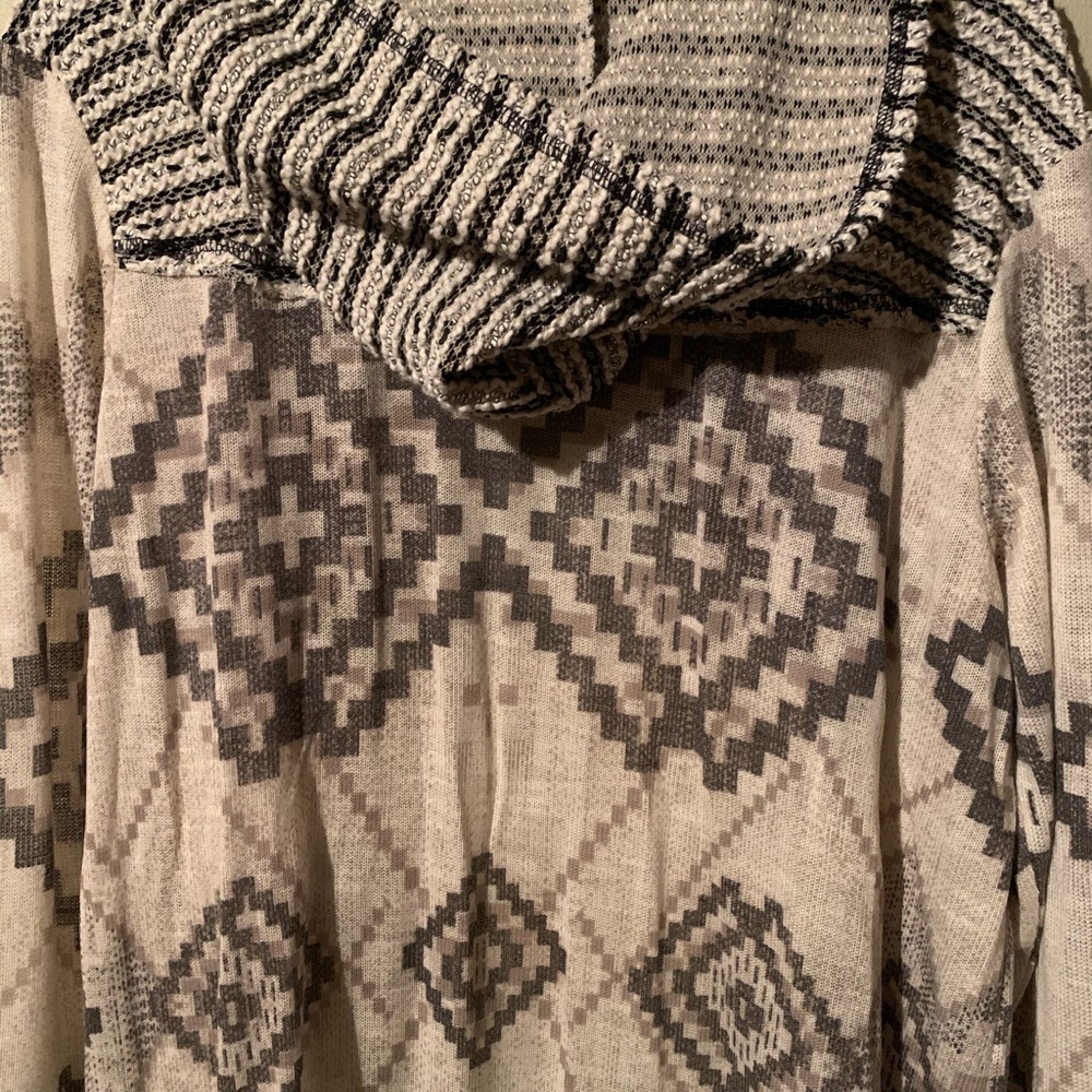 Cardigan - Picture 6 of 6